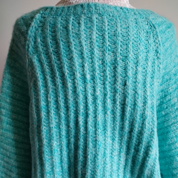 Free People Puff Sleeve Fuzzy Oversized Cropped Sweater Turquoise Colorful Sz M - Picture 10 of 13